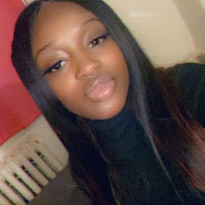 Meet your Posher, Niasia